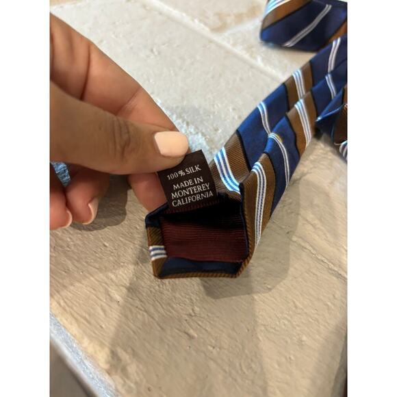 Robert Talbott Men's Tie Blue and Brown 100% Silk - Picture 5 of 5